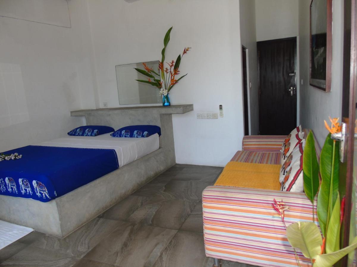 Banana Beach Unawatuna Exterior photo